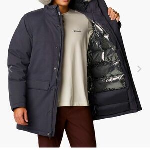 Columbia Men’s Black Bronson Road Parka Small